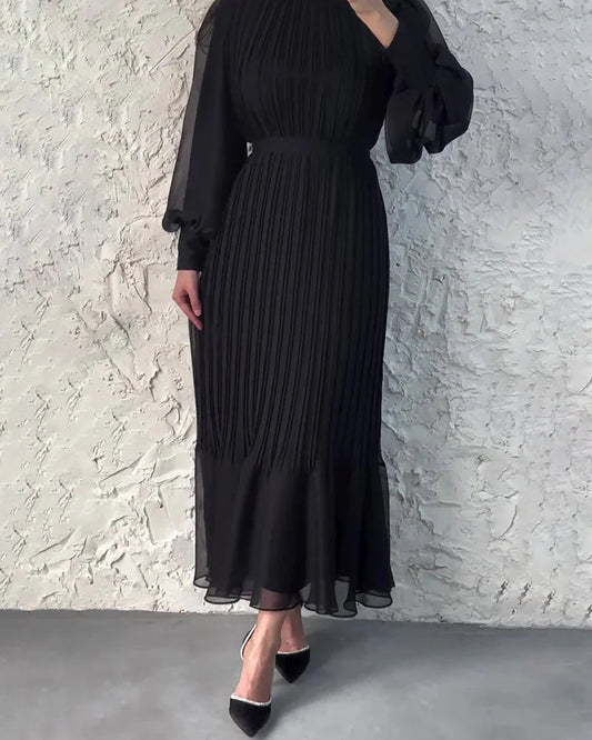 ❄️Was soll ich morgen anziehen?❄️ Sophisticated long pleated dress