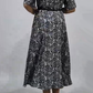 Elegantes Maxikleid mit Gürtel und Print