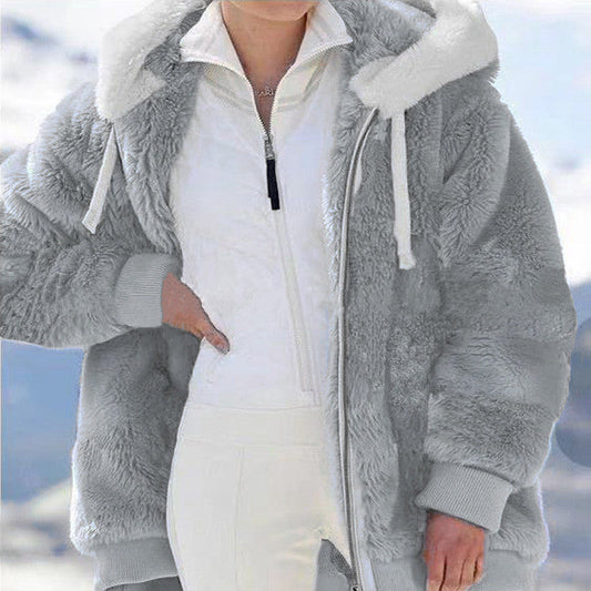 Fleecejacke mit Kapuze und Lammfellfutter